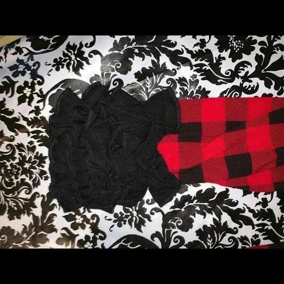 PLAID RUFFLE PANTS SIZE 3T JUST IN TIME FOR THE HOLIDAYS - Picture 3 of 7